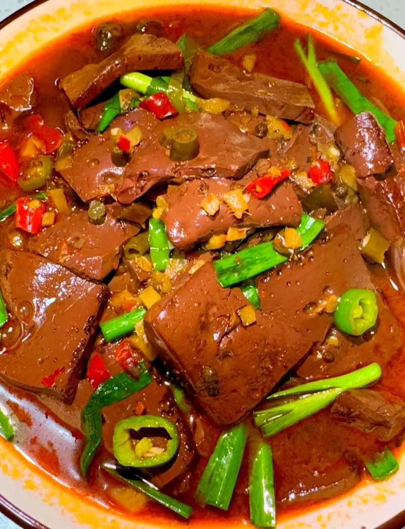 酸辣湯可以用豬血嗎?解密台式經典風味的美味秘訣與食材選擇 1 酸辣湯可以用豬血嗎