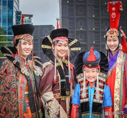 蒙古族是一個什麼民族:探索遊牧文明的深邃傳承與現代適應 1 蒙古族是一個什麼民族