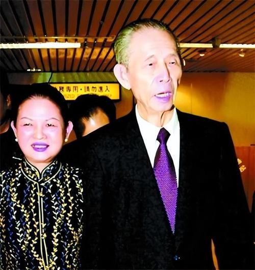 王永慶如何起家