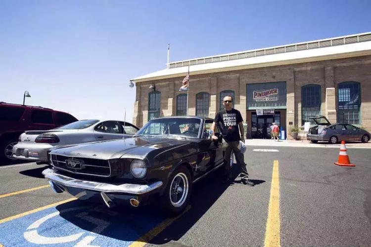 AUTRY台灣有官網嗎