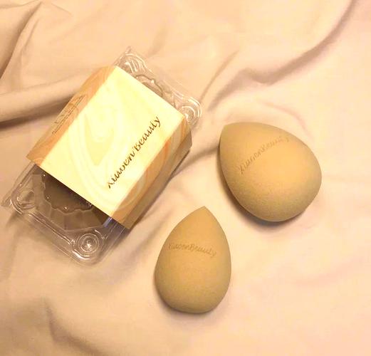 為什麼美妝蛋要沾水