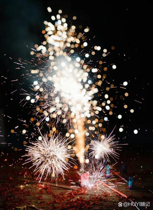 白色煙火是什麼