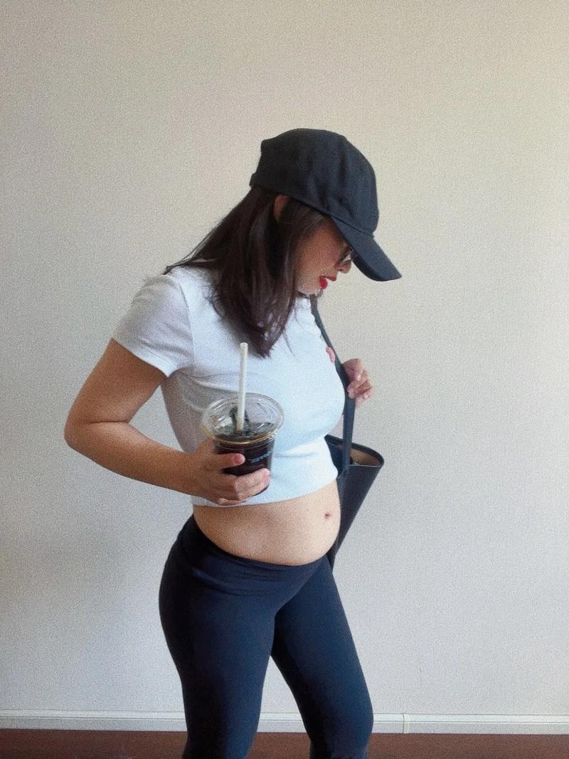 女生肚子大?別慌!深度解析女性腹部肥胖的常見原因與科學解決方案 3 女生肚子大