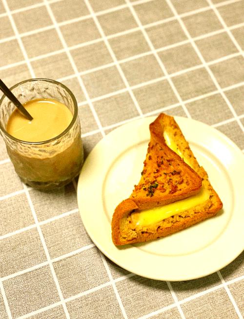 魚可以吃白吐司嗎