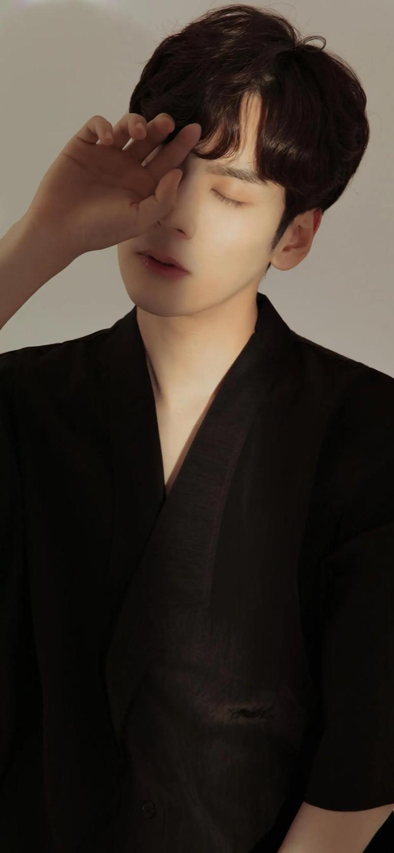 魏哲鳴幾歲結婚