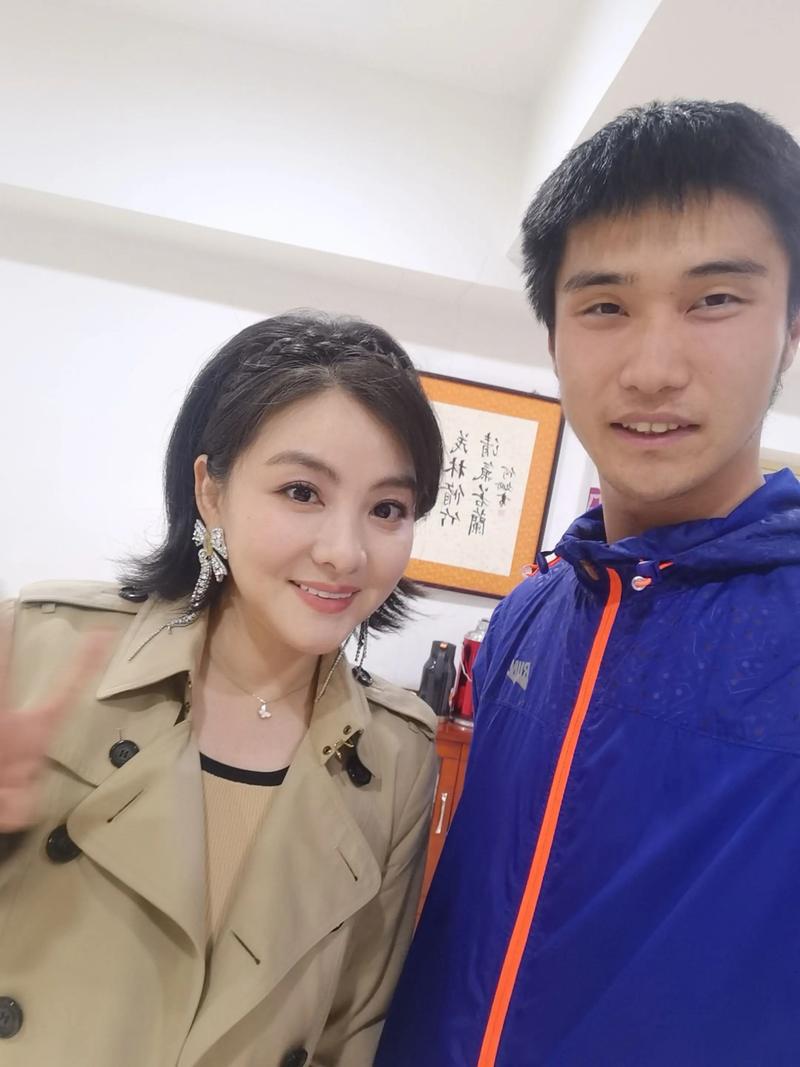 彩虹姐姐