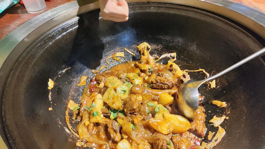 什麼是排骨雞?一次搞懂這道人氣台菜的美味奧秘 3 什麼是排骨雞