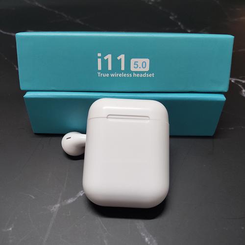 i11有附耳機嗎