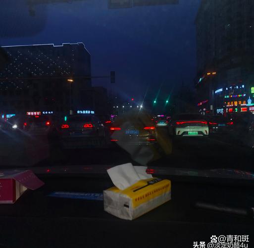 凌晨可以叫計程車嗎?深夜出行叫車攻略與注意事項,讓你夜間交通不求人! 1 凌晨可以叫計程車嗎