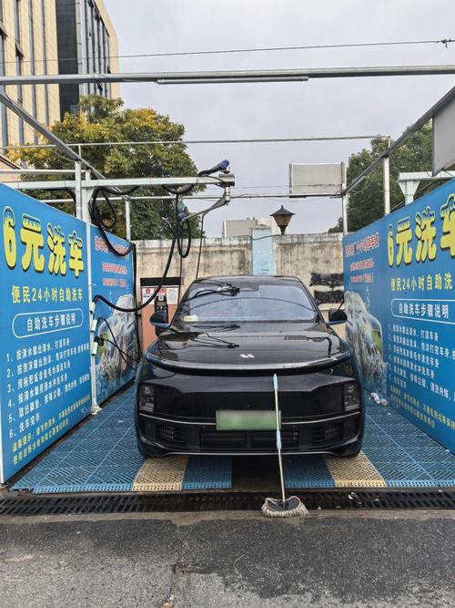 自助洗車多少錢?全攻略解析,讓你的愛車閃閃發光,荷包也不哭泣! 3 自助洗車多少錢