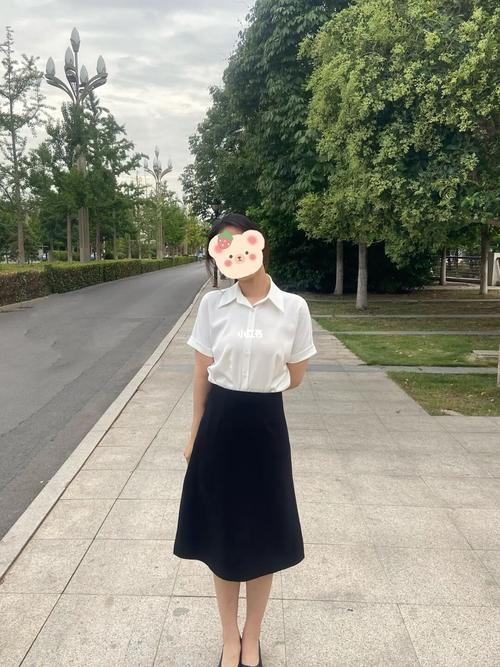 實習面試要穿什麼?專業形象打造全攻略,讓你自信滿滿! 3 實習面試要穿什麼