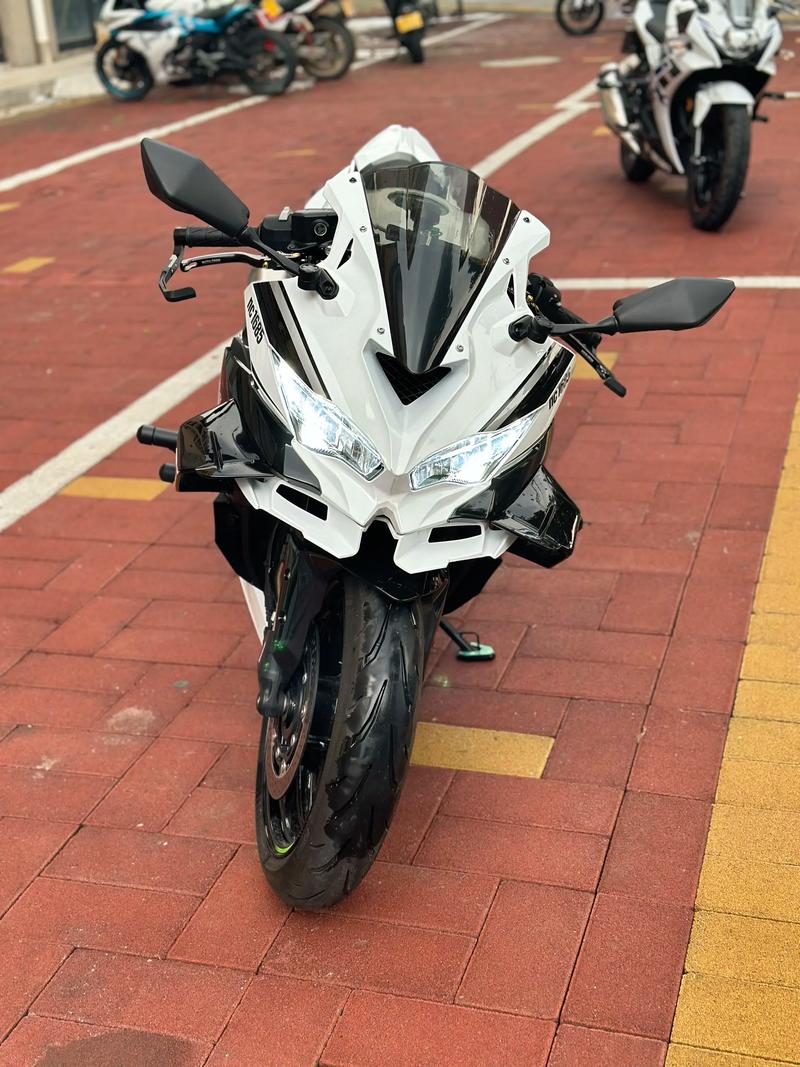 ZX-4RR 幾cc? Kawasaki Ninja ZX-4RR 的動力心臟深度解析與購車考量 1 zx4rr幾cc