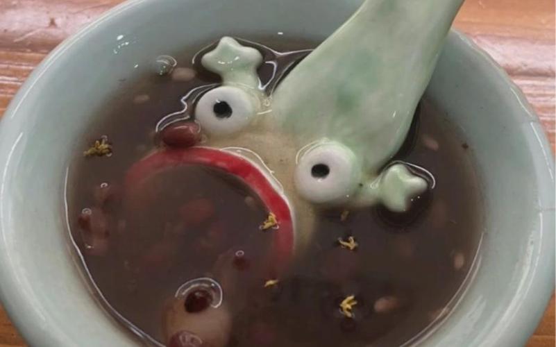 送湯匙意思