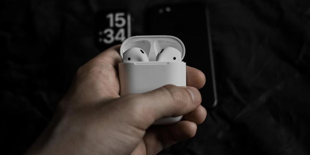 AirPods 充電盒:讓你 AirPods 隨時電力充沛的關鍵,從購買到維護的全方位指南 1 airpods充電盒