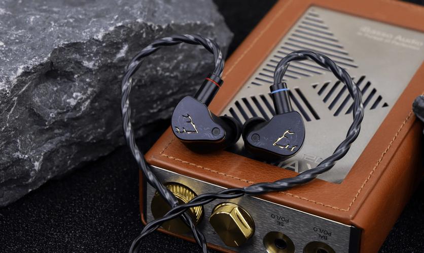 耳機聽見沙沙聲?解析雜音成因與終極排除指南 3 耳機有雜音