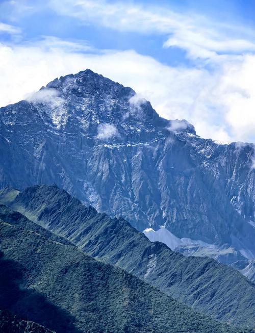 斯古拉神山在哪裡?解開這個神秘山峰的地理之謎與文化意涵 1 斯古拉神山在哪裡