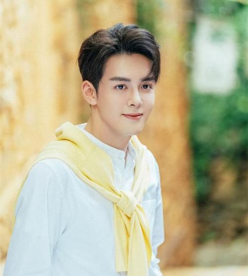 去有風的地方男主角是誰