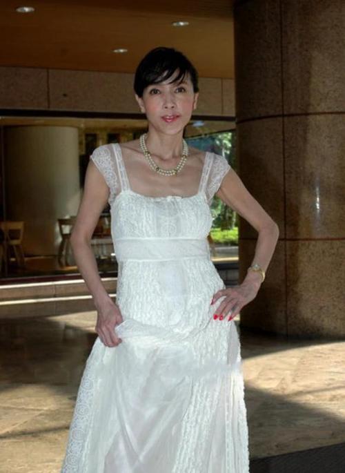 許純美邱品睿差幾歲