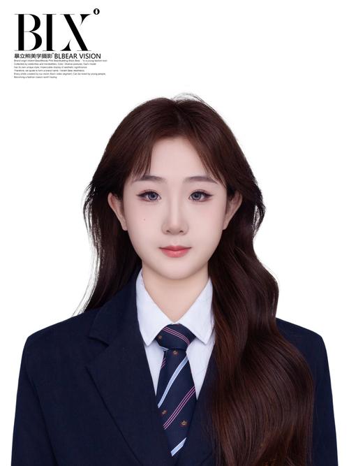 證件照穿什麼顏色的衣服