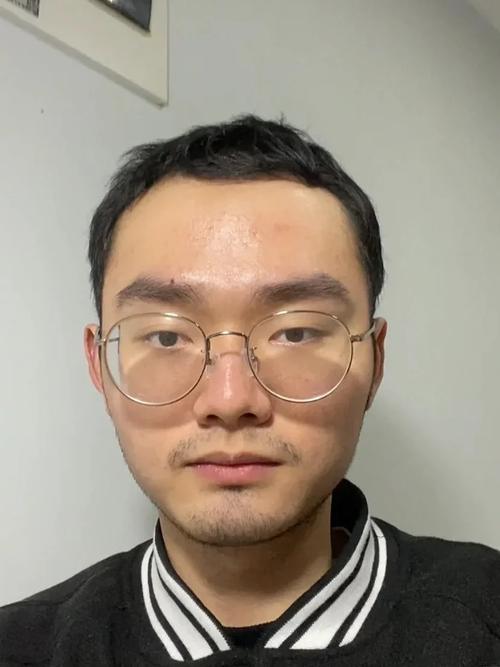 什麼是普信男?解析現代社會的「普遍自信」現象與其深層意涵 1 什麼是普信男
