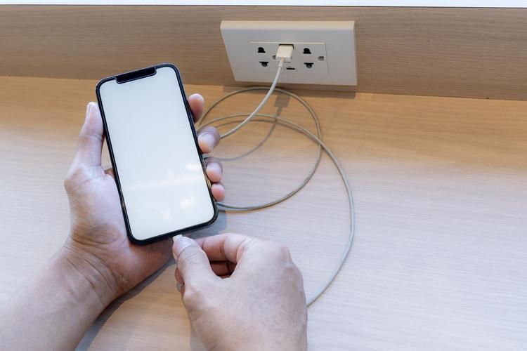 蘋果充電孔怎麼清理