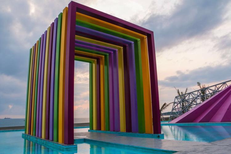 彩虹教堂怎麼去